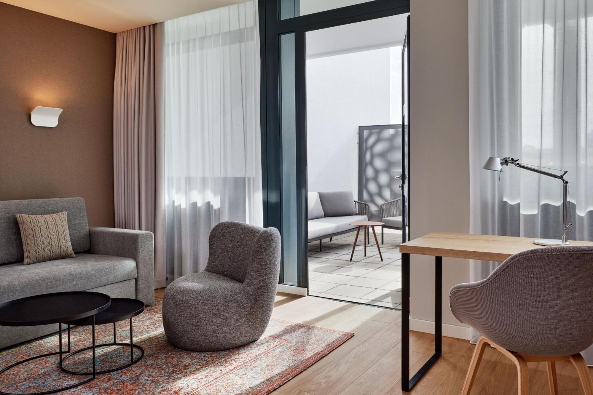 By Marriott 4* München