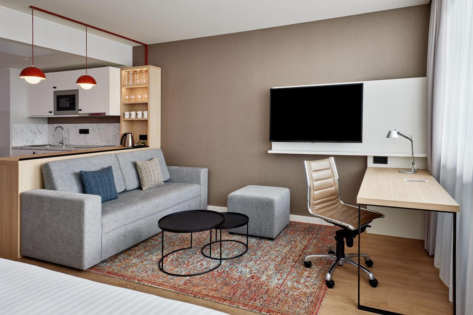 By Marriott Hotel München